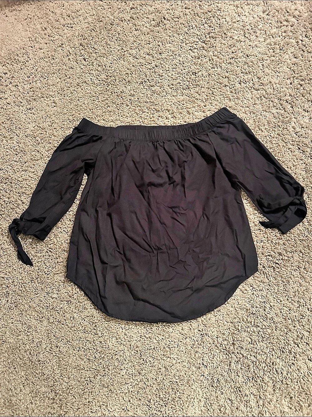 ambiance Off-Shoulder Blouse in Black Size Small